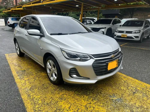 Chevrolet Onix 1.0T Premier Hatch At