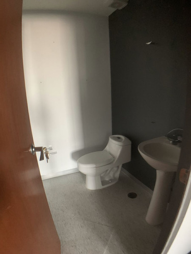Oficina En Renta En Lomas Altas Torre Quadrata (m2o2442)