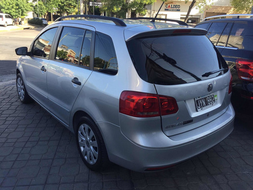 Volkswagen Suran 1.6 Comfortline 101cv 11a 2011