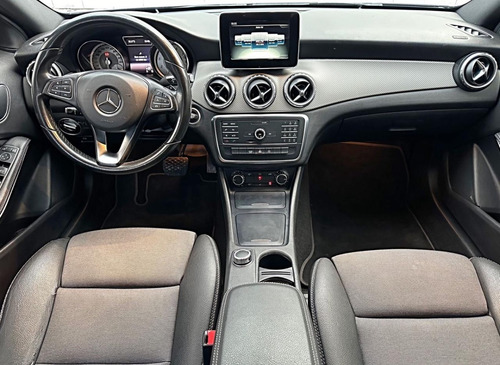 Mercedes-Benz Classe GLA 1.6 Style Turbo Flex 5p
