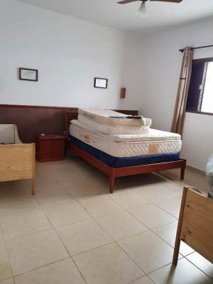 Imagem 12 de 14 de Casa Com Piscina E 3 Dormitórios, Lado Praia Em Itanhaém