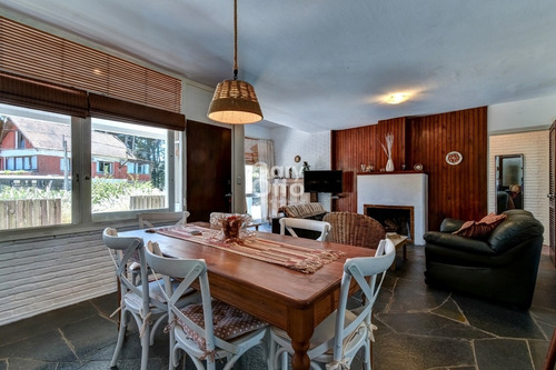 Alquiler Temporario De Casa 3 Dormitorios En San Rafael, Punta Del Este.- Ref: 23876