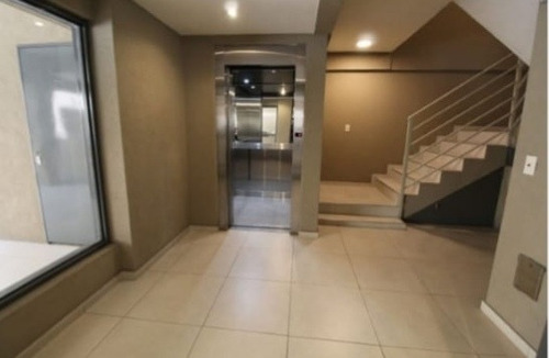 Imagen 3 de 14 de Departamento De 3 Ambientes En Venta - Ramos Mejia Norte