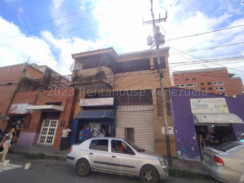 En Alquiler Amplio Local Comercial En Centro De Barquisimeto, - 2 4 4 0 7 7- Mezzanina, Ideal Para Cualquier Negocio, Maritza, Area De Recepcion, Vigilancia 24/7, Calle Transitada Cerca A Comercios.