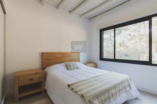 Casa De 3 Dormitorios En Punta Del Este