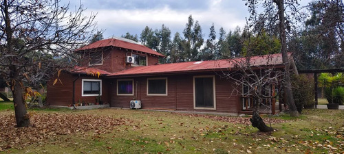 Invierte En Una Parcela Con Dos Casas Y Piscina En Requinoa