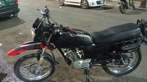 Motocicleta Negra Buenas Condiciones Afinada Con Balatas