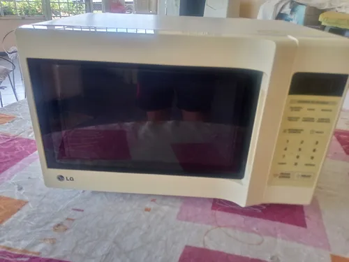 Horno Microondas Marca LG (Usado)