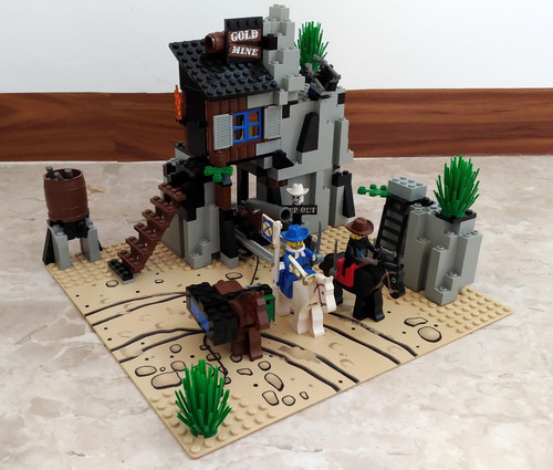 Lego System 6761 Bandit´s Secret Hide Out (1996) (Usado)