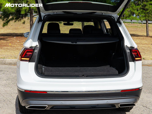 Imagen 12 de 25 de Volkswagen Tiguan 2.0 Highline 7 Ps | Permuta / Financia