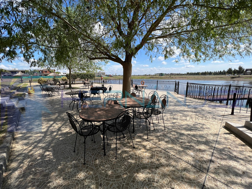 Venta Lote A La Laguna Barrio El Principado