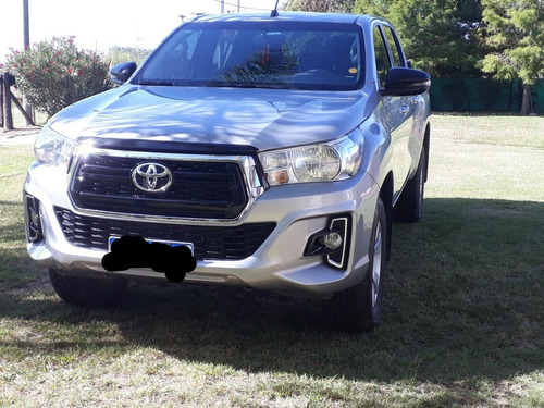 Toyota Hilux 2.8 Cd Sr 177cv 4x4 2019