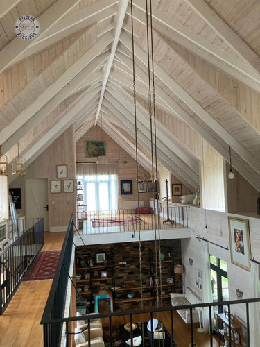 Venta Moderna Y Preciosa Casa En La Ciudad De Valdivia.
