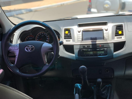 Toyota Hilux 4x4 Srv Cuero Mt