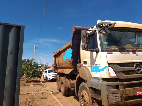 Caminhão Mercedes Axor 4144 6x4