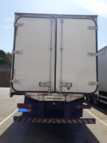 Mercedes Bens Atego 2425