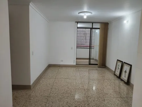 Apartamento En Venta En Conquistadores. Cod V12627