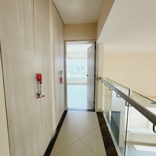 Casa En Venta En Veracruz Con Alberca, Fracc. Las Palmas De Medellín, Ver.