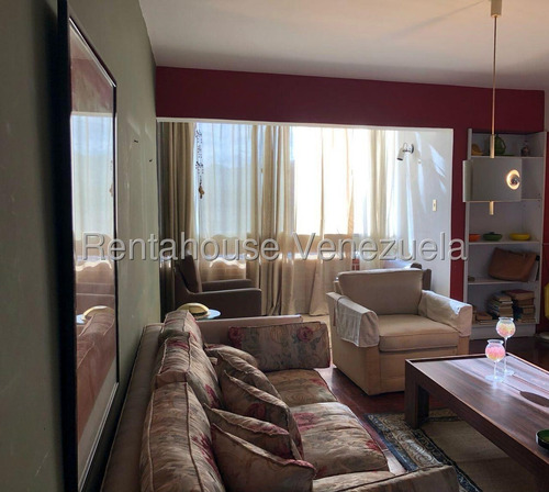 Ms: 25-16515 Se Vende Amplio Apartamento En Santa Rosa De Lima. A=123m2, 3h, 3b, 1p.