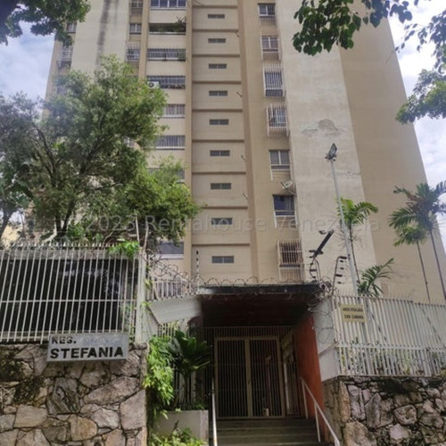 Apartamento En Venta En La Urbina 24-9004 Cs