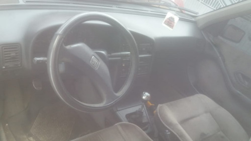 Peugeot / 405