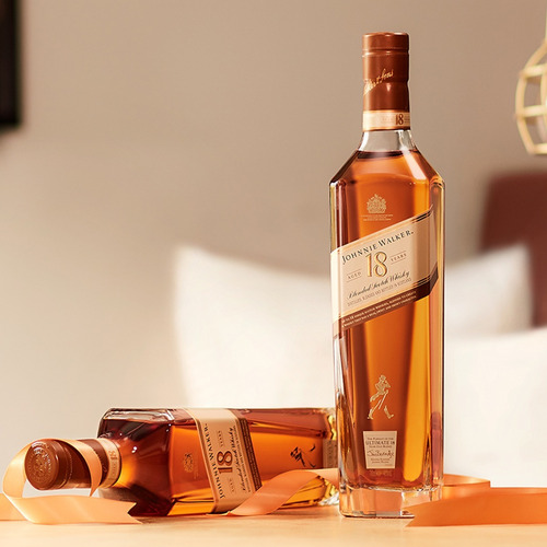 Imagen 5 de 7 de Johnnie Walker 18 años Blended Scotch escocés 750 mL