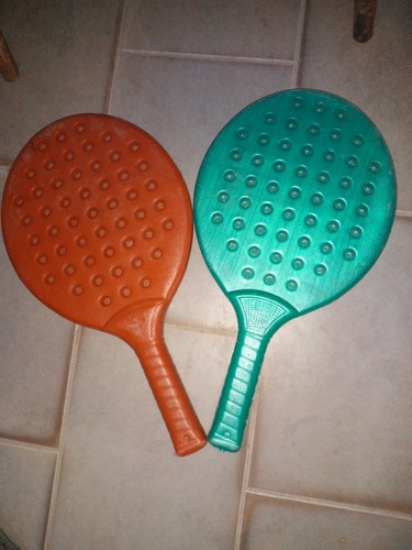 Raqueta De Plástico Usadaraqueta De Padel Plástica Usada.