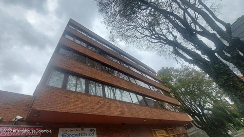 Imagen 17 de 21 de Comercial En Chico(bogota) Rah Co: 23-988