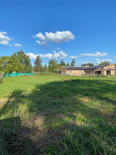 Imagen 8 de 8 de En Venta Lote De 1.000m2 Excelente Entorno Y Ubicacion. A Tan Solo 200 Metros De La Ruta 41 E Ingreso A La Ciudad Por La Av. 40. Barrio Los Alamos .