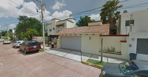 Casa Con Alberca En Cayo Centro Cancún Quintana Roo*** Hre