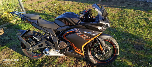 Moto Prácticamente Nueva, Muy Poco Uso, Llegar Y Transferir
