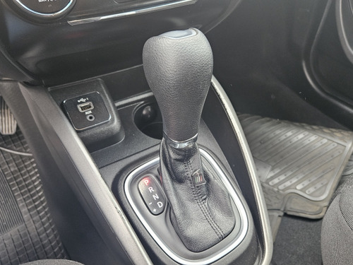 Fiat Cronos CRONOS DRIVE 1.8 AT