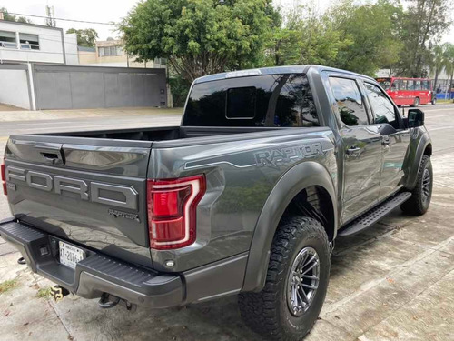 Imagen 3 de 15 de Ford Lobo Raptor