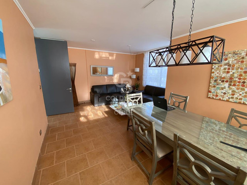 Hermoso Departamento Con Vista Al Mar, Sector Sur.