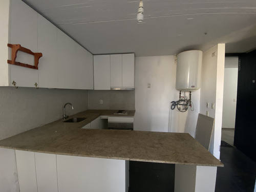 Se Vende Departamento 1d 1b, Estacionamiento Y Bodega