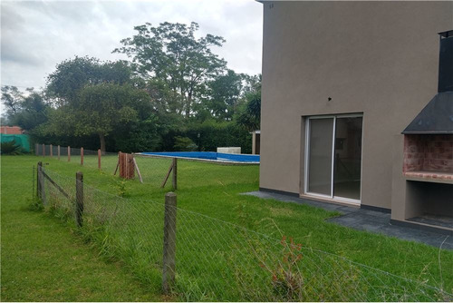 Retasado Venta Duplex Condominio La Fernanda Pilar