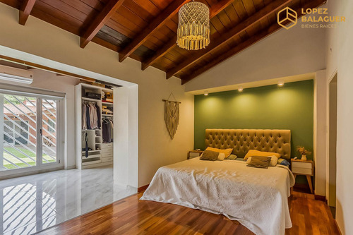 Casa 4 Amb En Ciudad Evita - Apto Credito - Pileta
