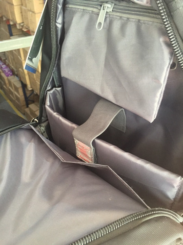 Imagen 9 de 10 de Mochila Biwo Con Carro 2 Ruedas Portanotebook Carry On