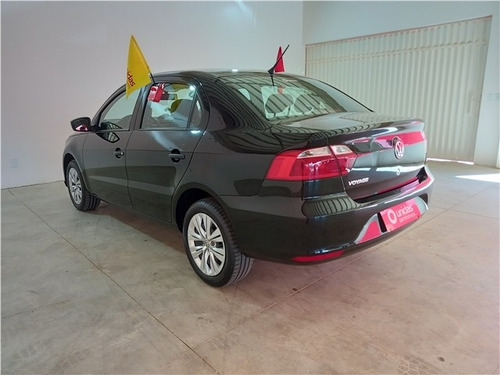 Imagem 4 de 12 de Volkswagen Voyage 1.6 Msi Totalflex 4p Manual