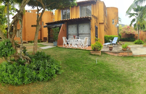 Imagen 2 de 13 de Re/max 2mil Vende Townhouse En Los Jardines De Guacuco