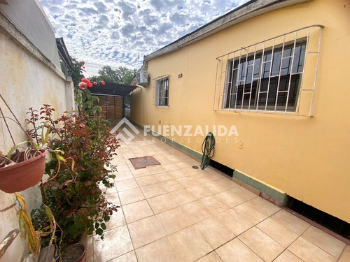 Casa En Venta En Estación Central A Pasos De Metro Las Rejas
