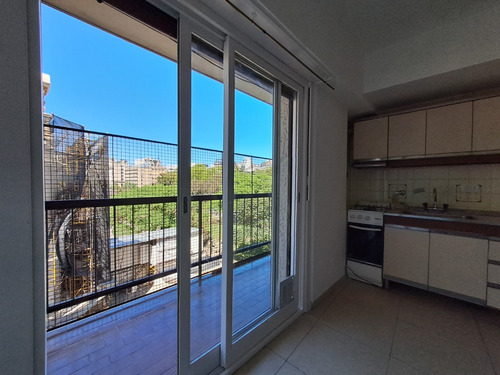 Alquiler Departamento Departamento De Un Ambiente Con Balcon. Inmejorable Ubicacion