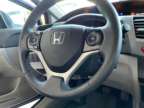 Imagem 5 de 15 de Honda Civic 1.8 Lxs 16v Flex 4p Manual