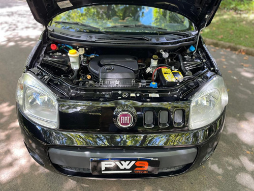 Fiat Uno Vivace/rua