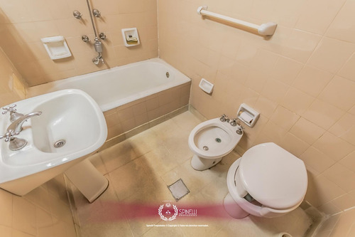 Venta Casa A Reciclar Terreno 334m² Patio Jardín Terraza Parrilla Mataderos Usam 700m² Vendibles