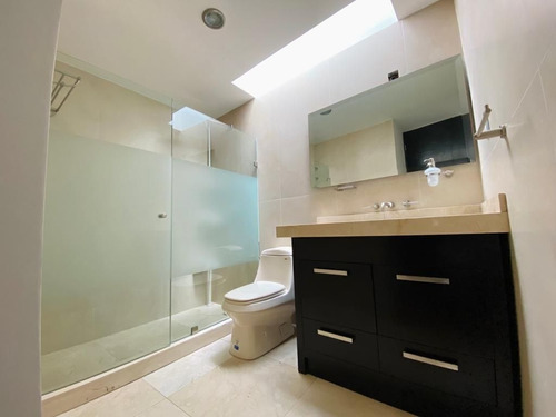 Imagen 12 de 20 de En Renta Residencia En Cumbres Del Lago, Jardín, Gran Terren