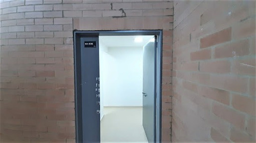 Imagen 12 de 20 de Locales En Arriendo Mirandela 953-813