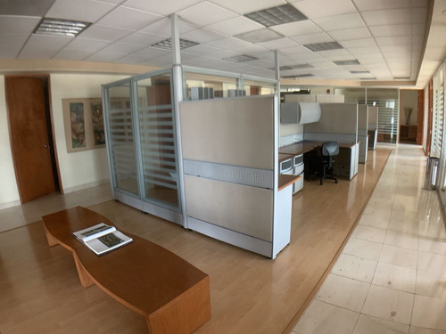 Oficina En Renta En Lomas Altas Torre Quadrata Amueblada (m2o2440)