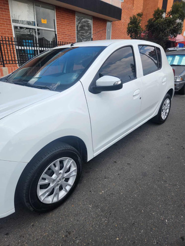 Renault Sandero 1.6 Exclusive