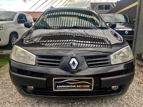 Imagem 6 de 13 de Renault Megane Grand Tour Dynamique 1.6 16v 4p 2011